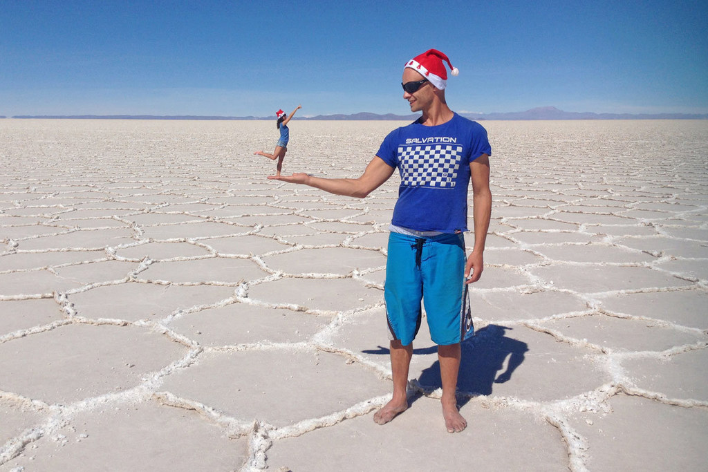 Playing with perspective, taking fun photos on the Uyuni salt flats in Bolivia